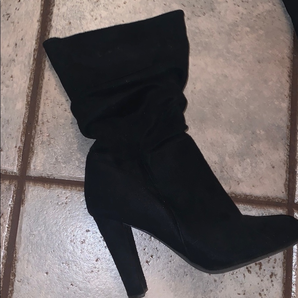Boots - Picture 3 of 3